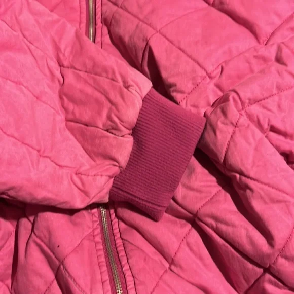 Women’s Woven quilted bomber jacket color vibrant pink NWT - Picture 9 of 11